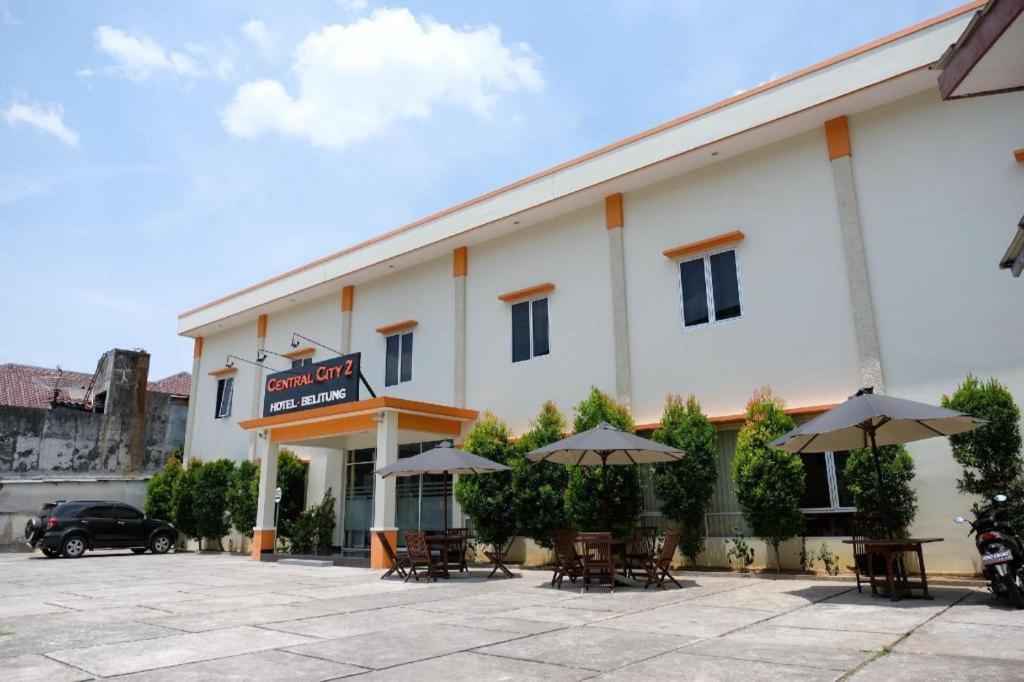 Oyo 1616 Hotel Central City 2 Tanjung Pandan Esterno foto
