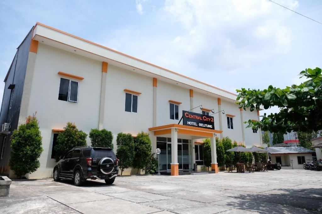 Oyo 1616 Hotel Central City 2 Tanjung Pandan Esterno foto