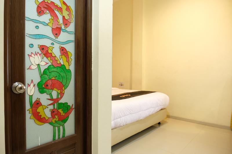 Oyo 1616 Hotel Central City 2 Tanjung Pandan Esterno foto